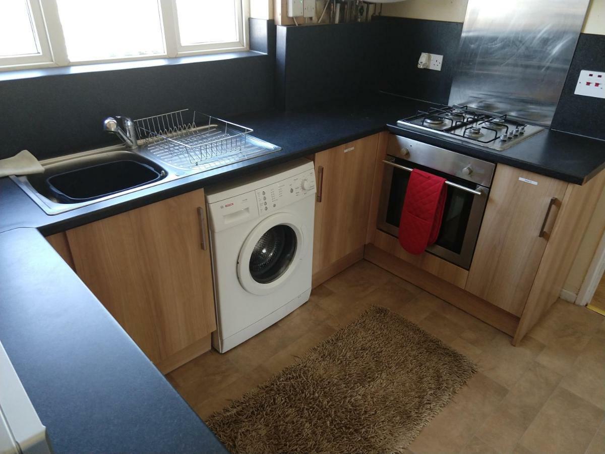 Rowe Gardens - Self Catering - Guesthouse Style - Comfortable Twin Or Double Rooms - Quiet Residential Area Workington Exterior foto