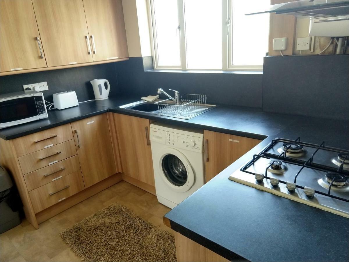 Rowe Gardens - Self Catering - Guesthouse Style - Comfortable Twin Or Double Rooms - Quiet Residential Area Workington Exterior foto